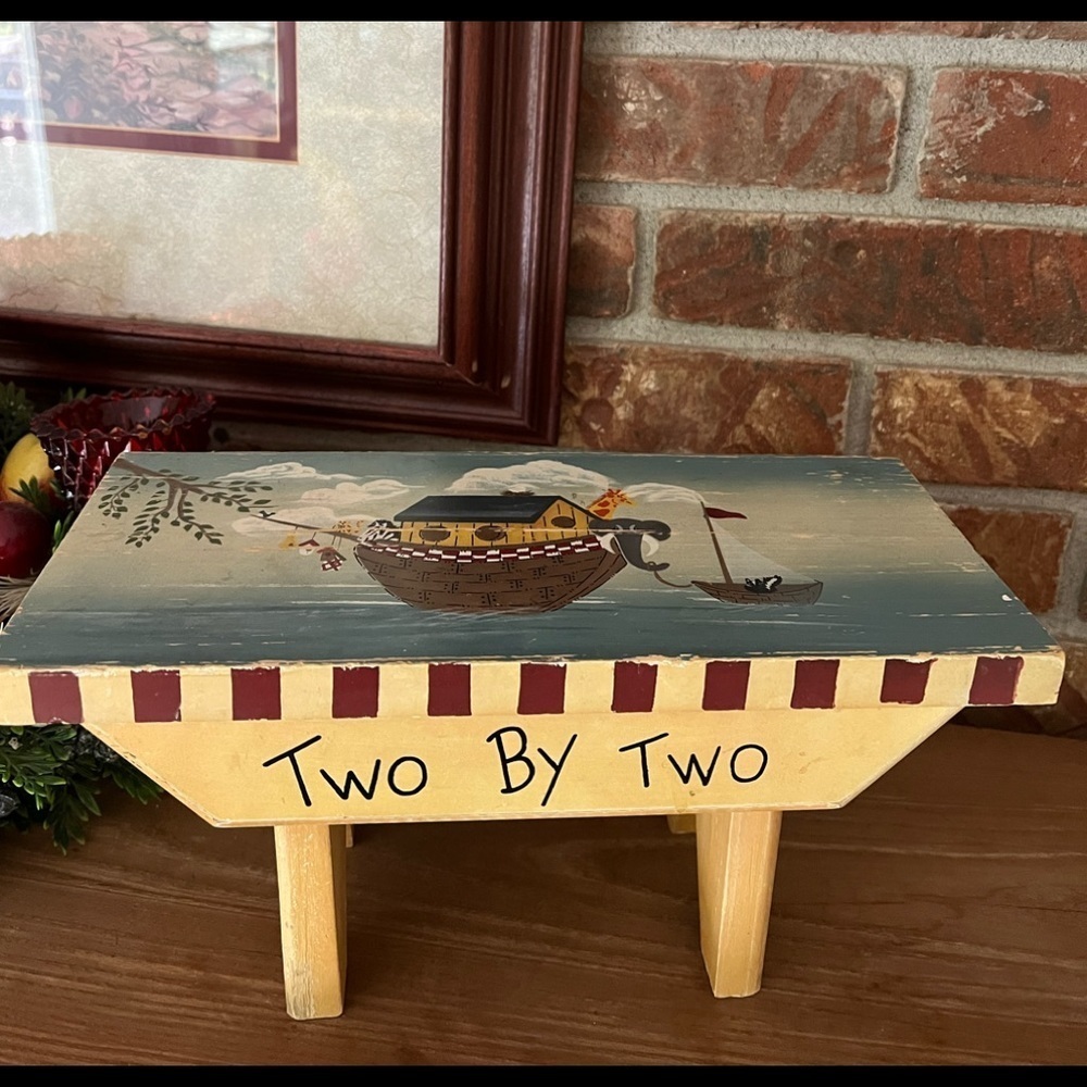 Rare Vintage 1970’s Noah’s Ark Solid Wood Bench